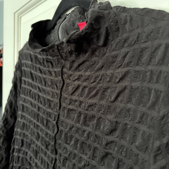 Funky Artsy Elegant Black Textured Dress - Picture 4 of 9